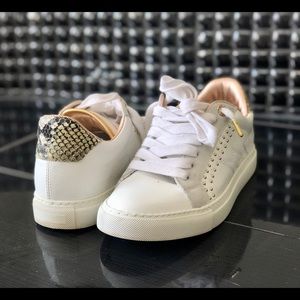 100% leather white sneakers
